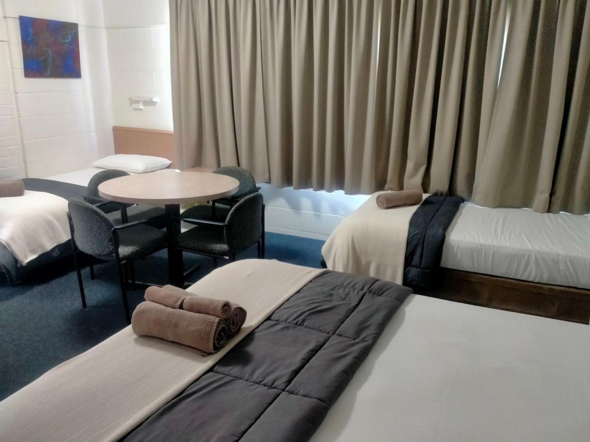 Oakey Motel Экстерьер фото