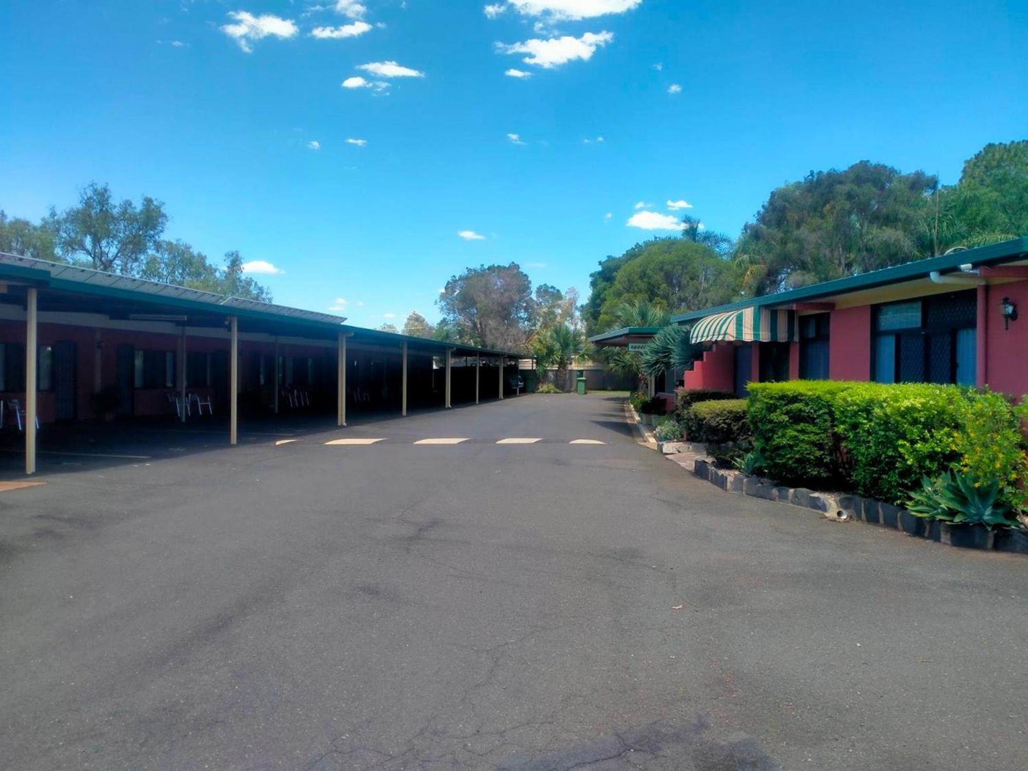 Oakey Motel Экстерьер фото