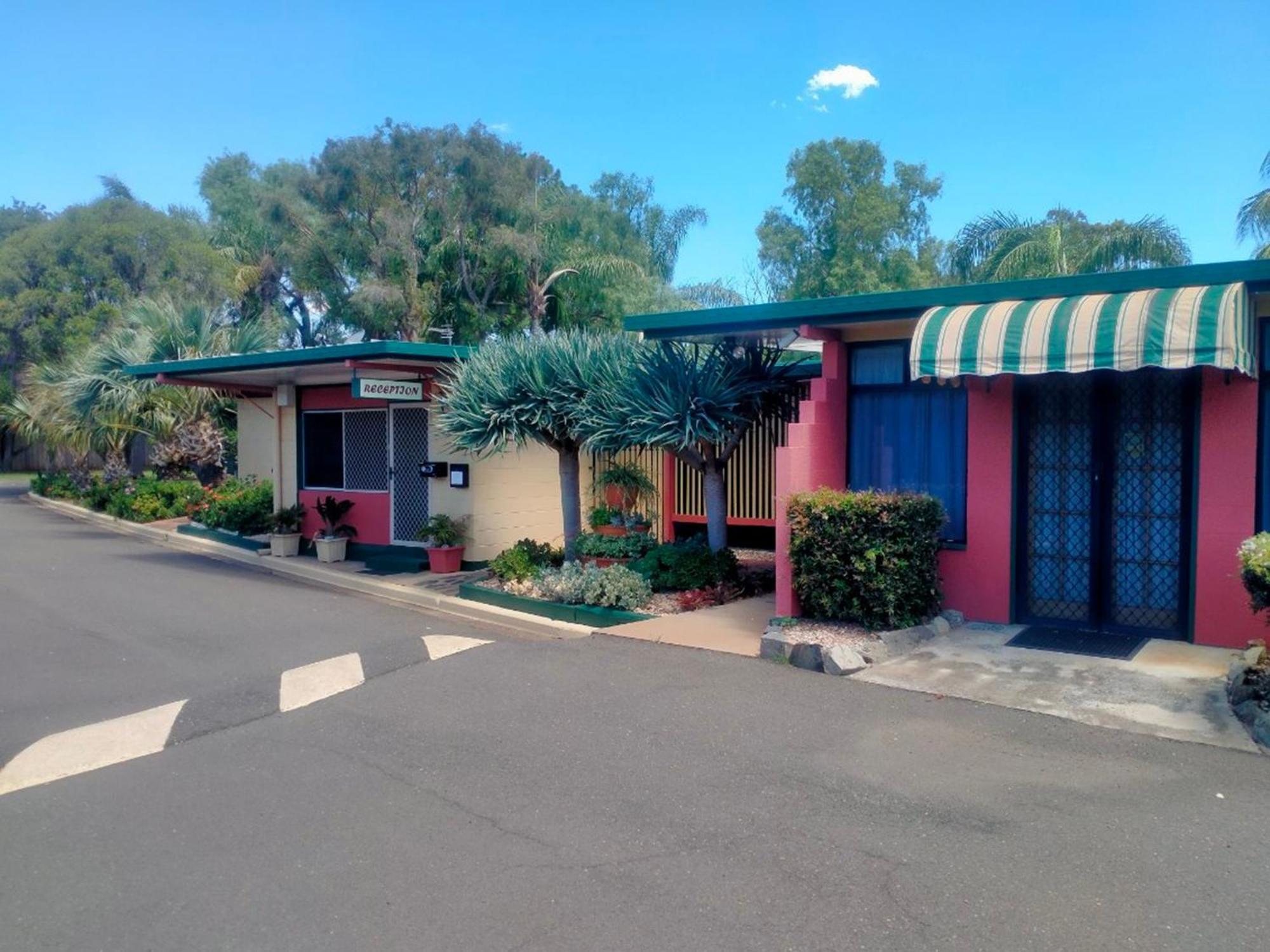 Oakey Motel Экстерьер фото