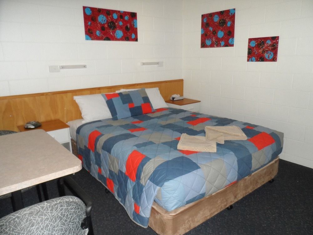 Oakey Motel Экстерьер фото