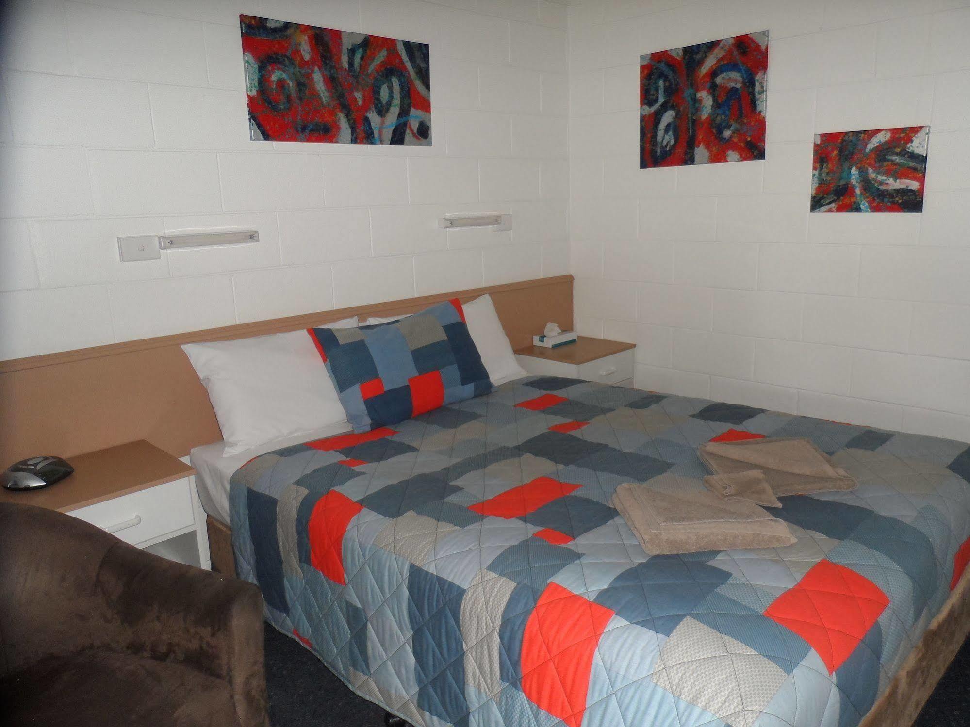 Oakey Motel Экстерьер фото