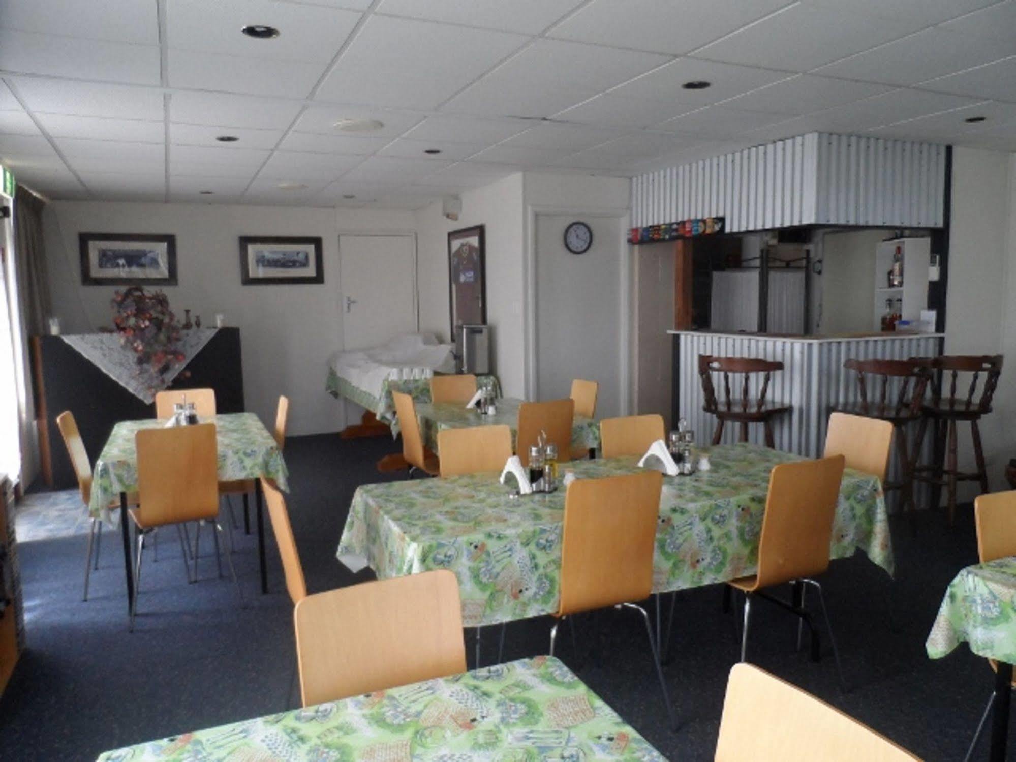 Oakey Motel Экстерьер фото